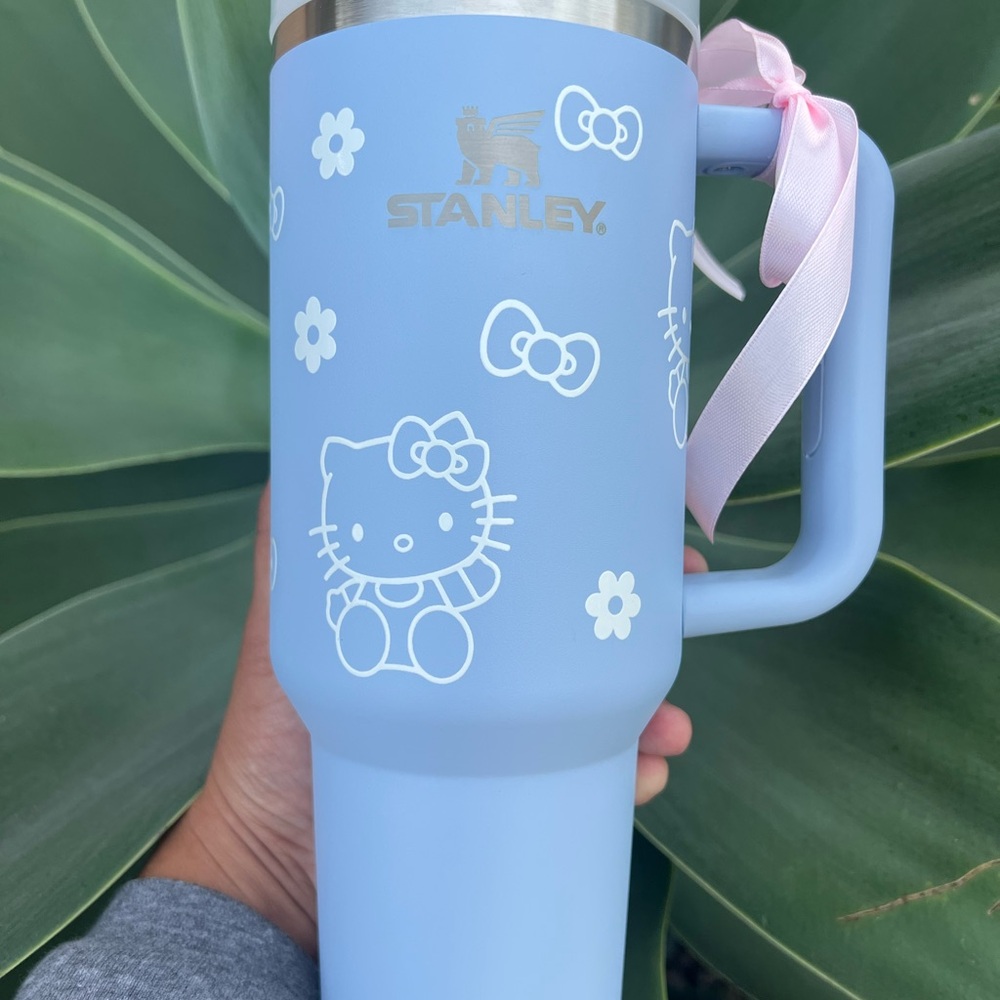 Stanley 40oz Tumbler Hello Kitty Light Blue Cup New in Box